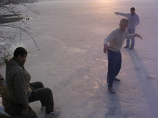 i/Kranj/Bled/Picture 171 - Thin ice.avi